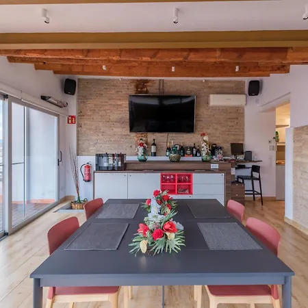 Atic La Llotja Apartamento *